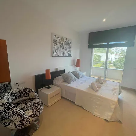 Farell Just In Front Of The Sea Villa San Pol de Mar