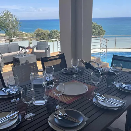 Villa Farell Just In Front Of The Sea