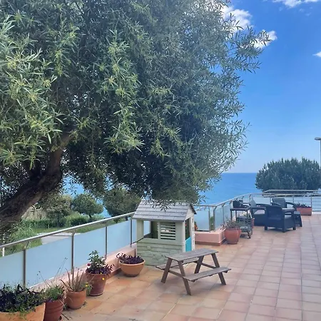 Villa Farell Just In Front Of The Sea *